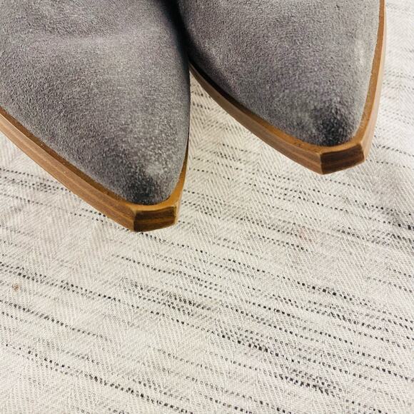Marc Fisher Gadri Gray Suede Pointed Toe Block Heel Ankle Boots 9.5 - Picture 4 of 9